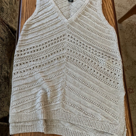 WHBM S/L Stitchy Tank in Pearl Dust sz xs EUC - Picture 5 of 8